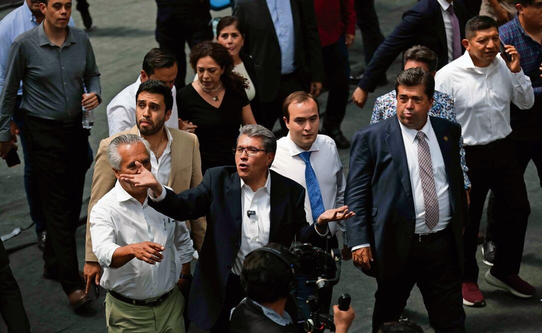 Ricardo Monreal avisaba en Cámara de Diputados que se sesionaria en la Magdalena Mixhuca. Foto: Archivo EL UNIVERSAL