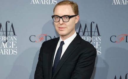 El Director Creativo de Coach, Stuart Vevers, fue premiado como Diseñador del Año 2017