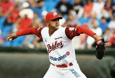 Toros vence a Diablos Rojos y empata serie