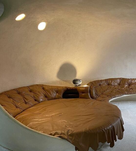 Esta es la increíble casa del arquitecto Javier Senosiain que visitó Dua Lipa en México