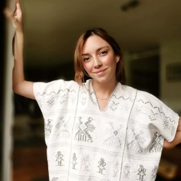 Regina Blandón comparte su amor por los huipiles en Instagram 