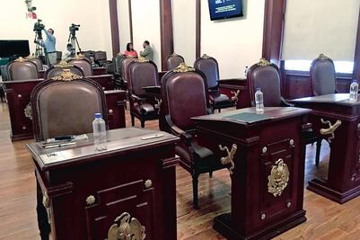 Esperaron seis horas a diputados y nunca llegaron...