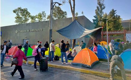 FOTOS: Maestros bloquean San Lázaro y toman casetas en carreteras de Oaxaca