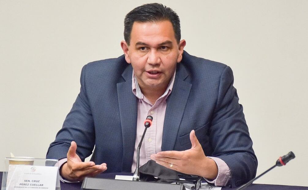 Cruz Pérez Cuéllar, candidato de Morena-PT, celebró la adhesión de los ex miembros del PAN. Foto tomada de Twitter @CruzPerzCuellar