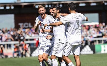 El increíble hat-trick de Carlos Vela ante Matías Almeyda