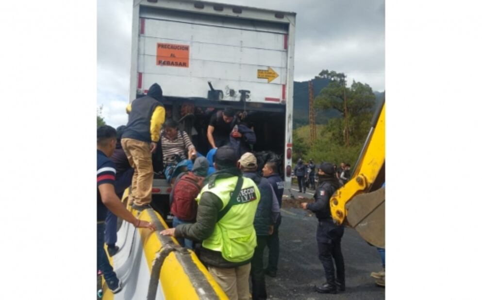 Clonaron logotipos oficiales, aclara Segalmex sobre camión que se accidentó con migrantes 