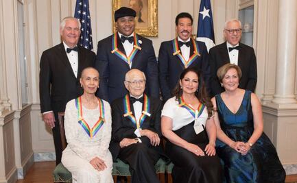 Gloria Estefan y otros famosos reciben premios del Centro Kennedy 