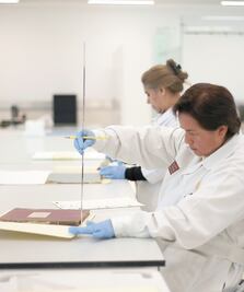 Hacienda pide no contratar personal desde noviembre