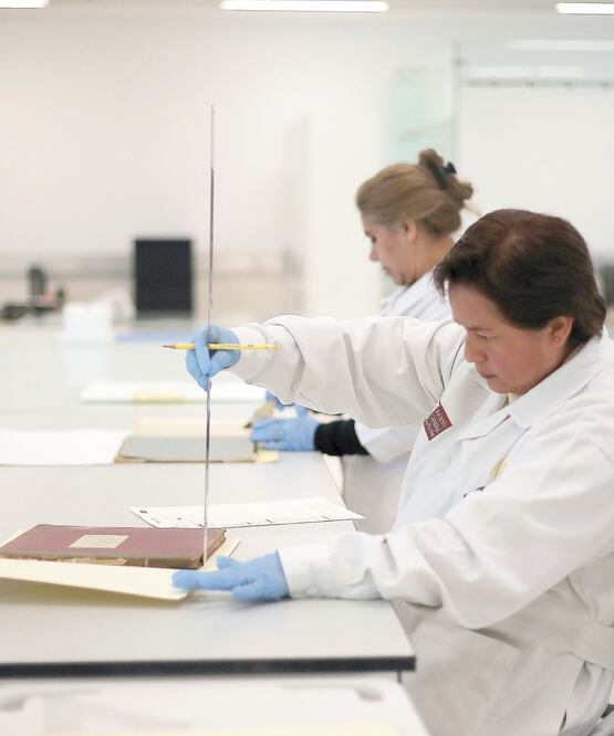 Antes de que inicie el penúltimo mes hay oportunidad para incorporar a trabajadores permanentes, eventuales y por honorarios. ARCHIVO EL UNIVERSAL