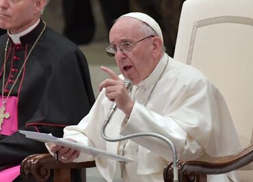 Papa fustiga a políticos antiinmigrantes por “sembrar violencia y discriminación”