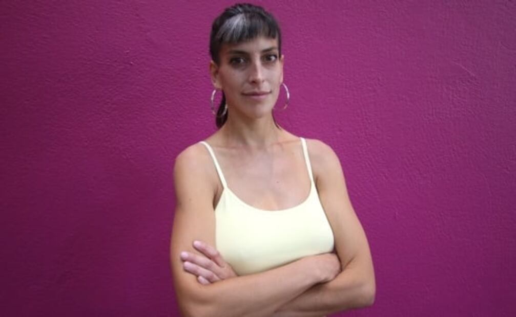 “No soy 100% humana”: Ella es Moon Ribas, la bailarina cyborg que representa a la danza “sísmica” 