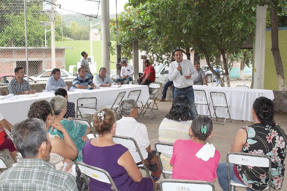 Per secución. Crispín Gutiérrez Moreno es el segundo funcionario asesinado en Colima durante la presente administración (CORTESÍA)