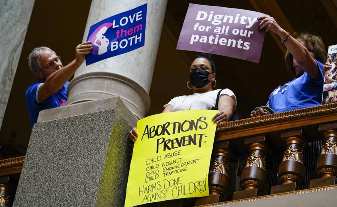 Protesta contra la prohibición al aborto en la Legislatura de Indianápolis. Foto: AP 