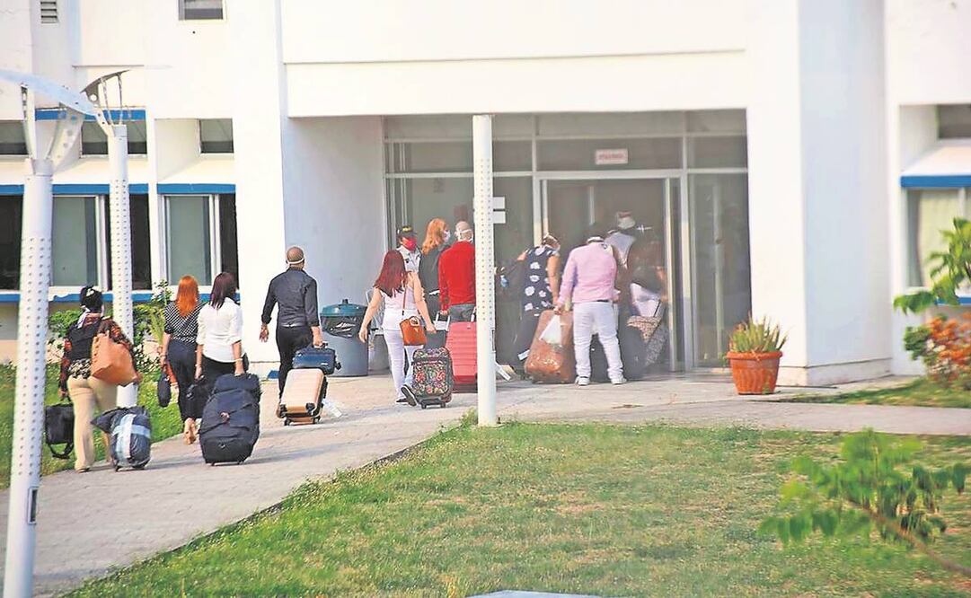 Hasta ahora han llegado a México 610 médicos desde Cuba.