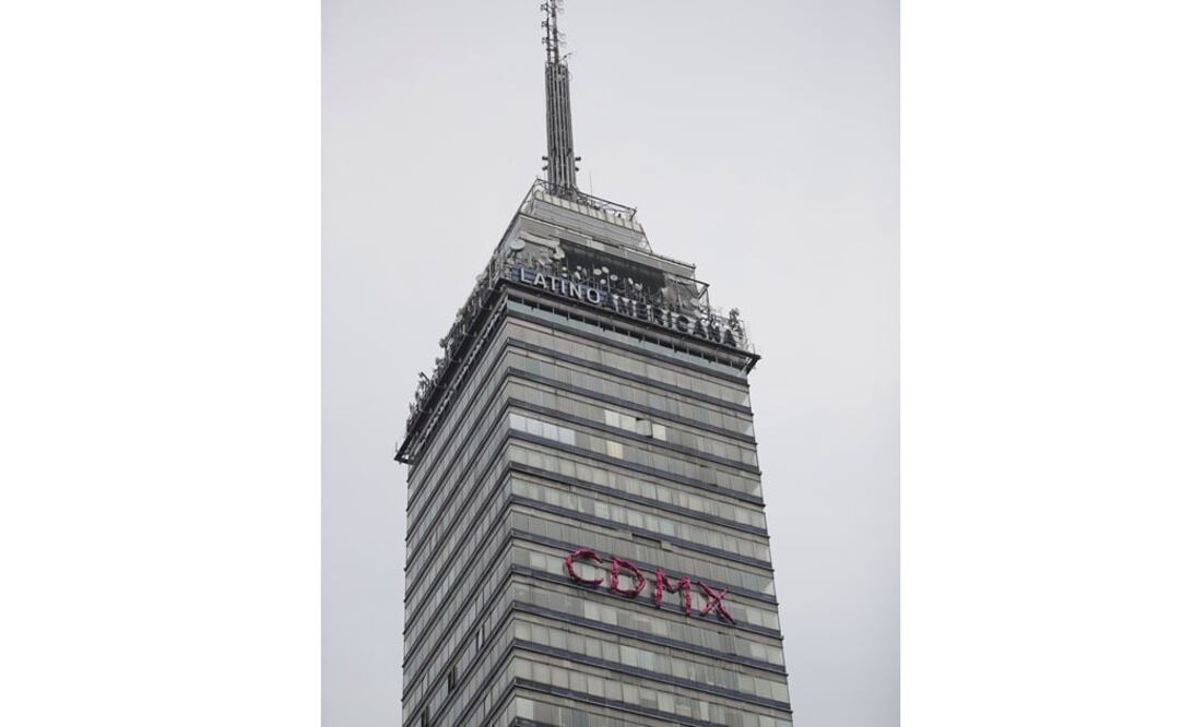 Aglomeración Automovilistas que circulaban por Eje Central pararon su marcha para ver lo que ocurría. (Foto: Alejandro Acosta/El Universal)