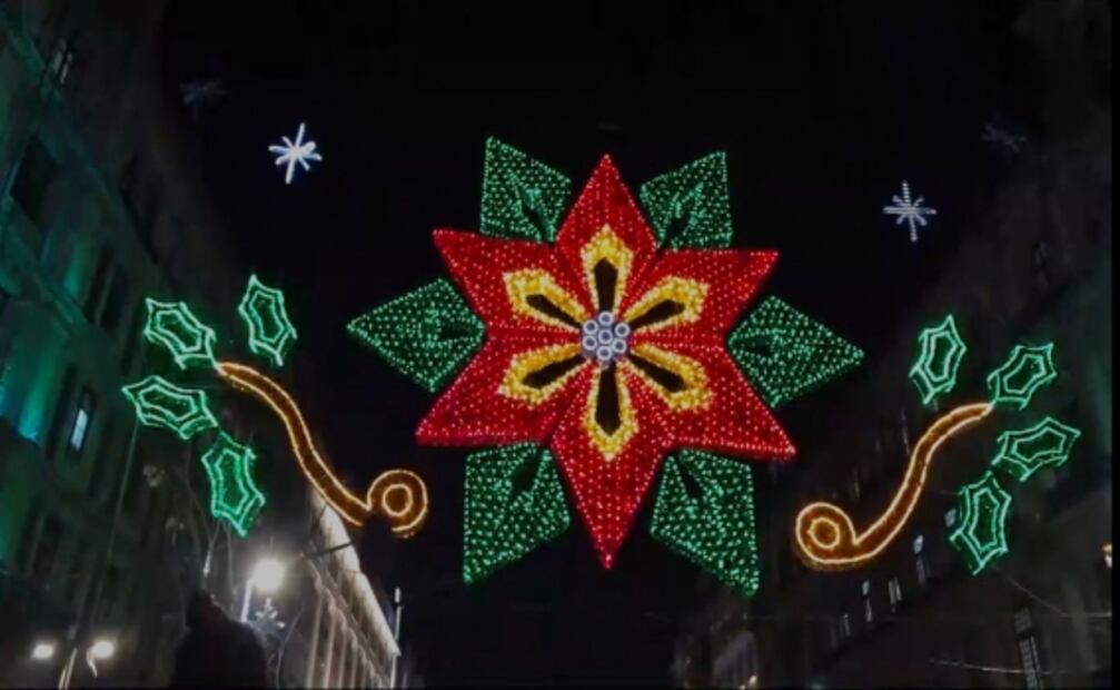 Sheinbaum enciende el alumbrado navideño en el Zócalo capitalino 