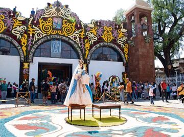 Festejan en Coyoacán a “la patrona”