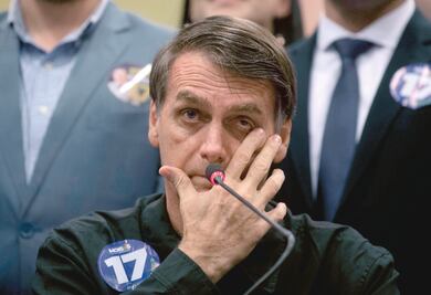 Bolsonaro amenaza con cárcel a periodista de Brasil