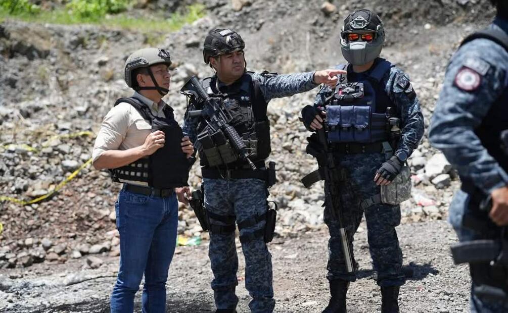 Fiscal de Chiapas, Jorge Luis Llaven durante operativo en busca de homicidas de 5 policías (04/06/2025). Foto: Especial