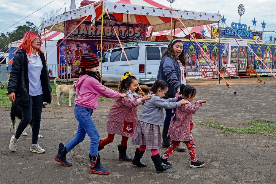 De los 395 alumnos de preescolar a secundaria que atiende el Conafe en circos, 50 viven en el Estado de México y la mayoría en la zona sur. Foto: Hugo Salvador EL UNIVERSAL