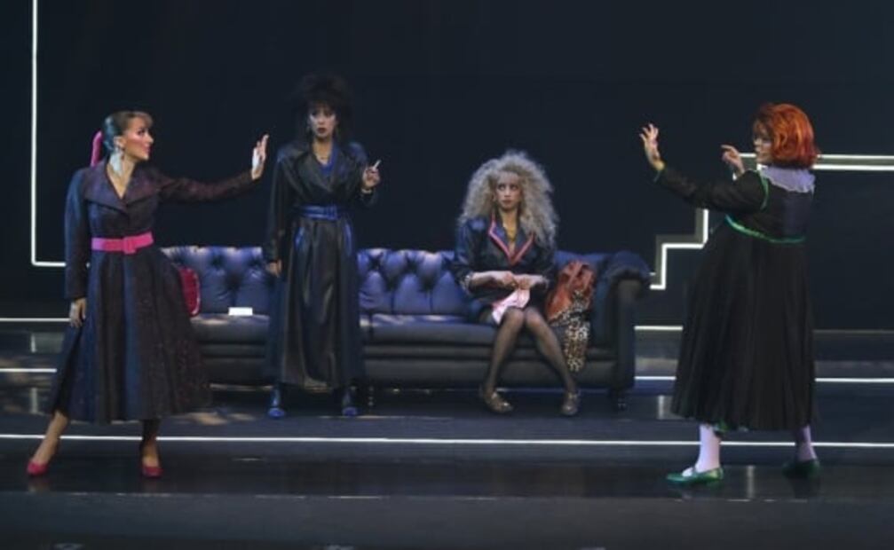 "Mentiras el musical" regresa con frescura y colores neón al Teatro Aldama