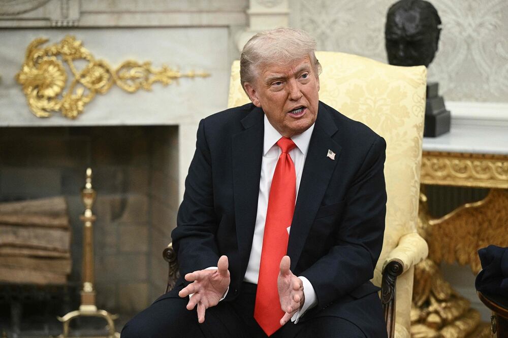 Donald Trump pide seguir con los despidos del Departamento de Educación de EU. Foto: AFP