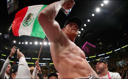 'Canelo' vence a Jacobs por decisión unánime en Las Vegas
