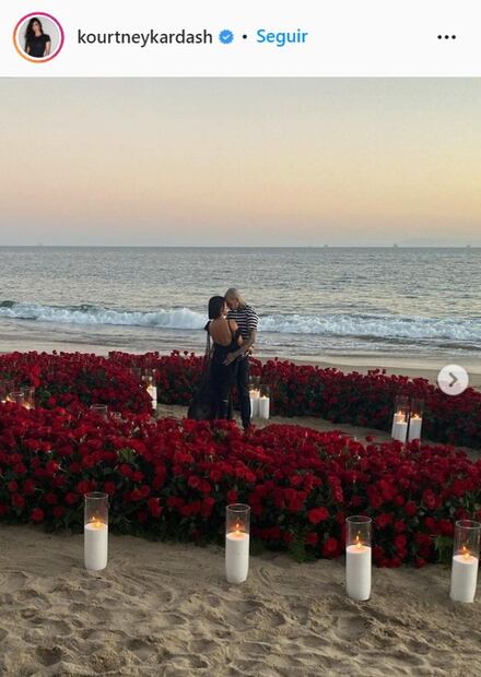 El lujoso anillo de compromiso que recibió Kourtney Kardashian de Travis Barker