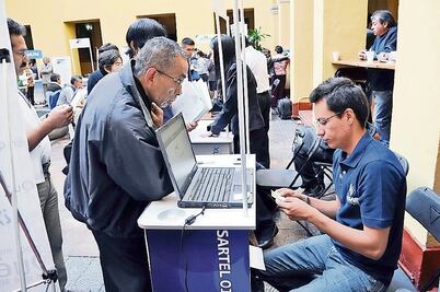 Consar impulsa ahorro de millennials con portal 