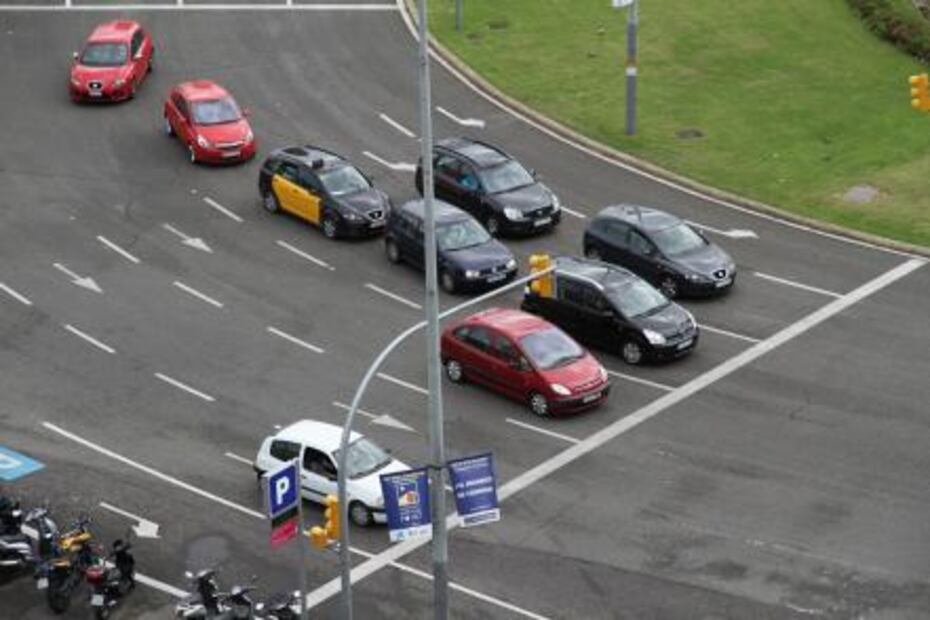 Cómo incorporarte a una rotonda vehicular 