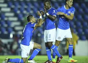 Nueva Liga de Balompié quiere a exfutbolista de Cruz Azul