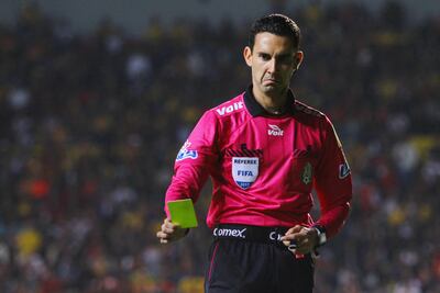 César Palazuelos dirigirá el Pumas vs Chivas