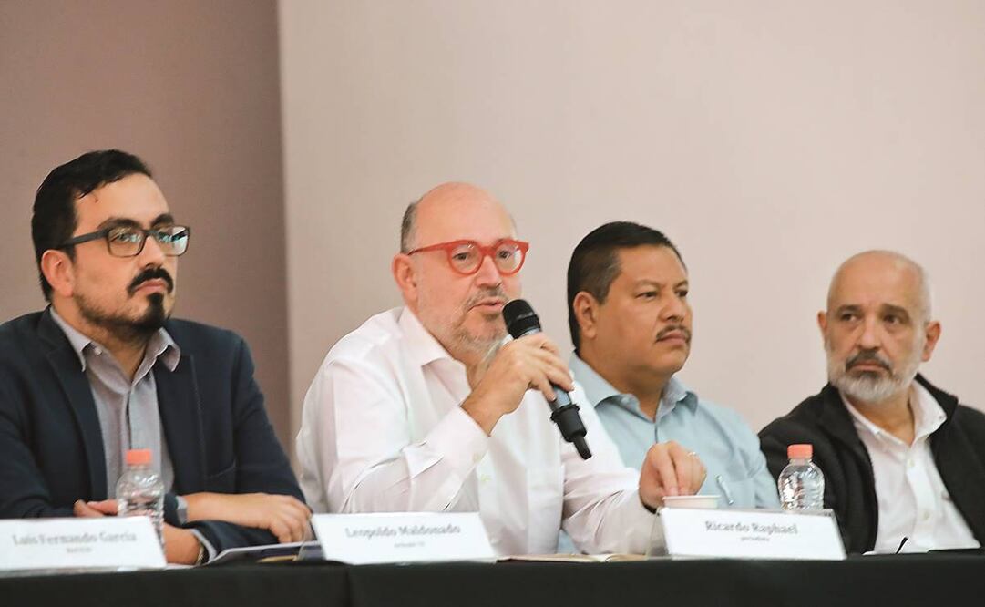 Los periodistas y el activista víctimas de espionaje señalaron que este martes cuestionarán al Presidente sobre el tema en su conferencia. Foto: Fernanda Rojas/EL UNIVERSAL