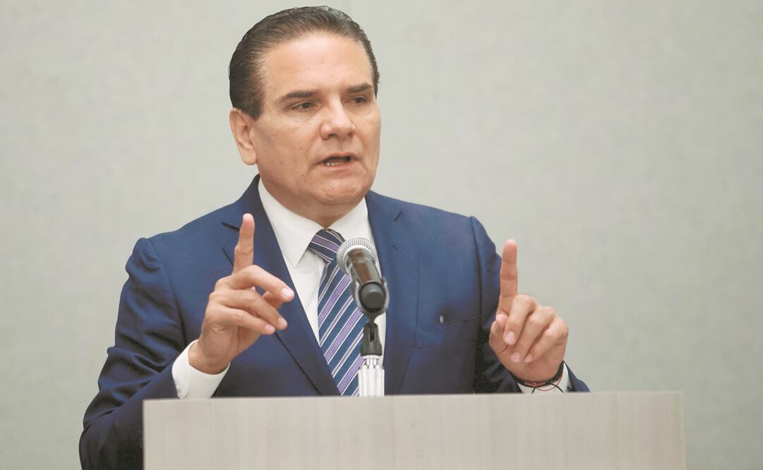 El mandatario de Michoacán dijo que el gobierno de AMLO está en la “cerrazón” al no aceptar que el crimen va en aumento. Foto: Germán Espinosa. EL UNIVERSAL