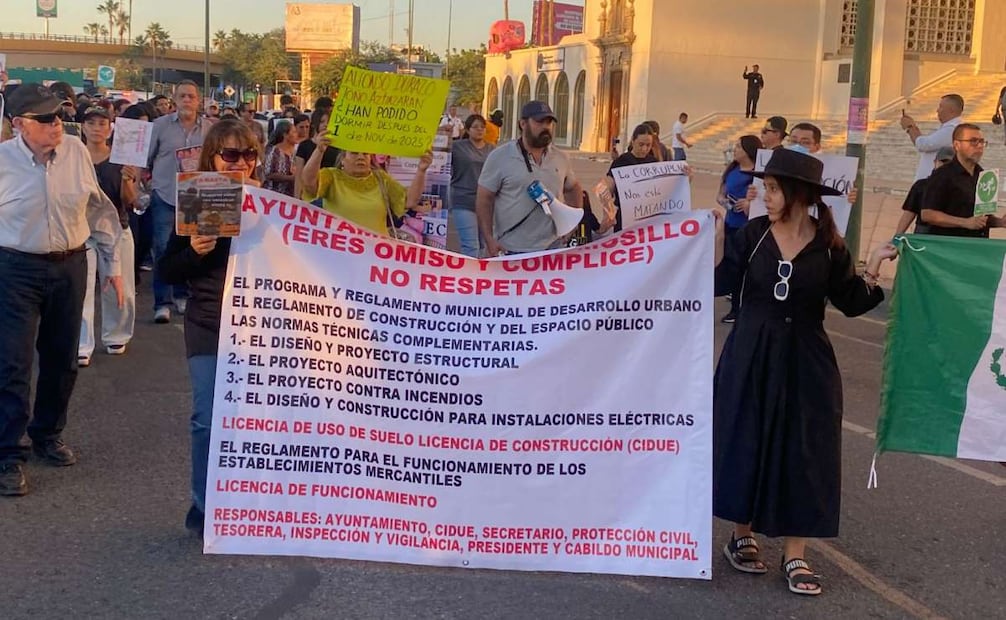 Personas marchan para exigir por la Justicia para las Víctimas de Waldo's (05/10/2025). Foto: Amalia Escobar / EL UNIVERSAL