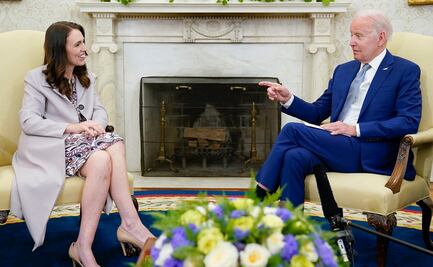 "Necesitamos su consejo", pide Biden a Jacinda Ardern, premier de Nueva Zelanda, sobre violencia y extremismos