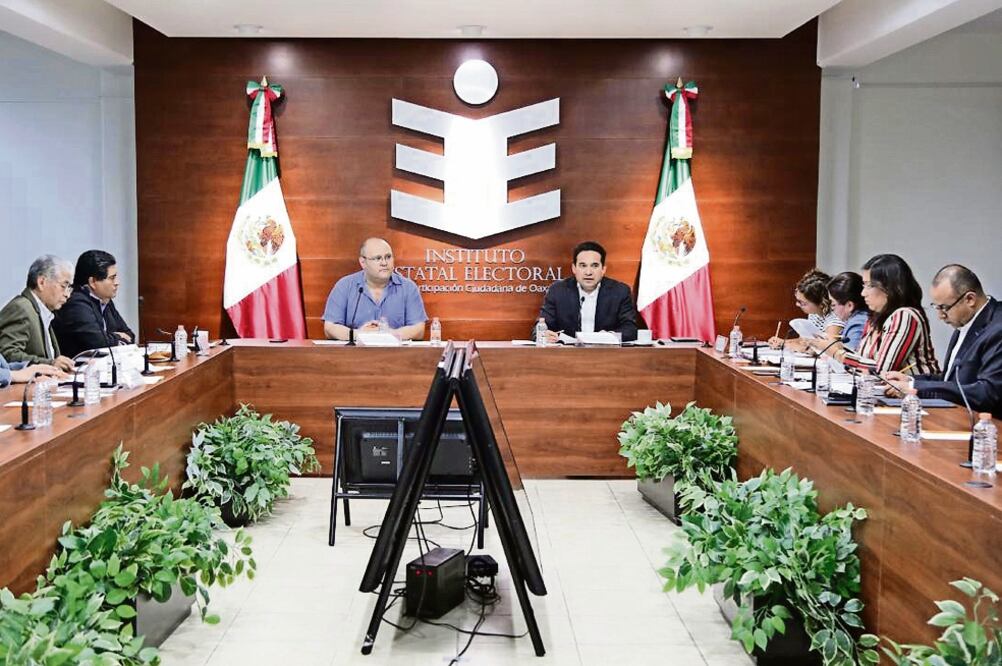 Los consejeros electorales aprobaron por unanimidad suspender las candidaturas de trans por supuestas irregularidades de partidos políticos. Foto: ESPECIAL