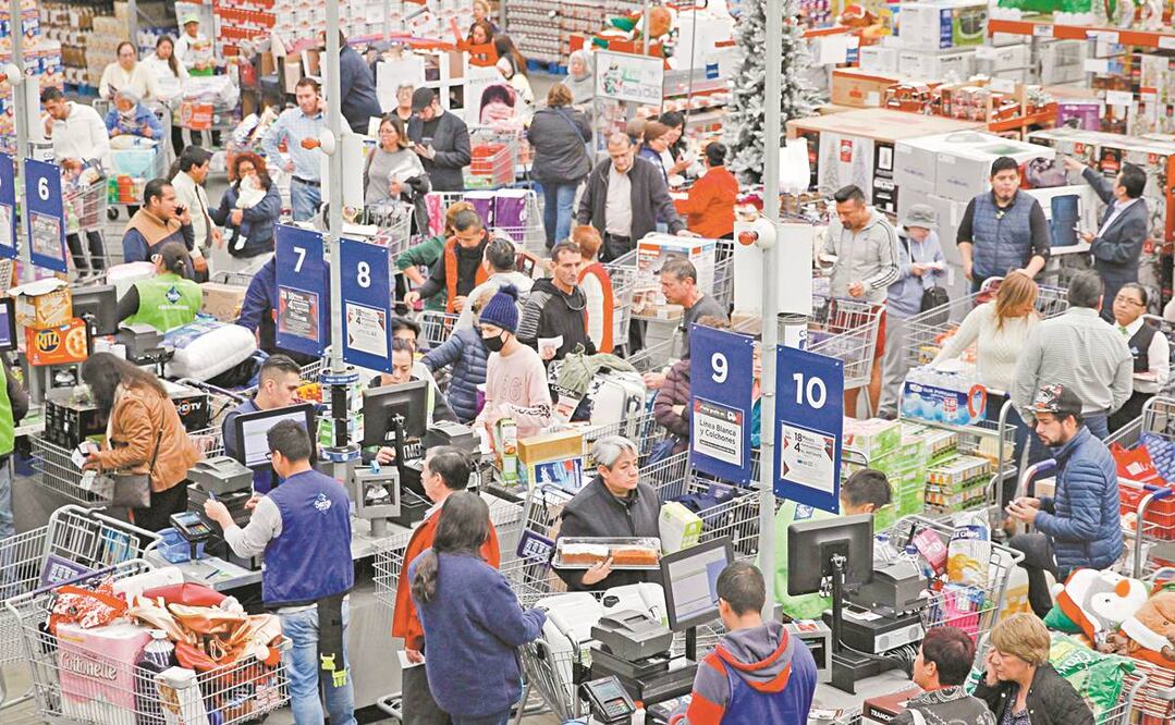 En la décima edición del Buen Fin habrá importantes ofertas que apoyarán a la recuperación económica, dijo el presidente de la Concanaco, José Manuel López. Foto: 