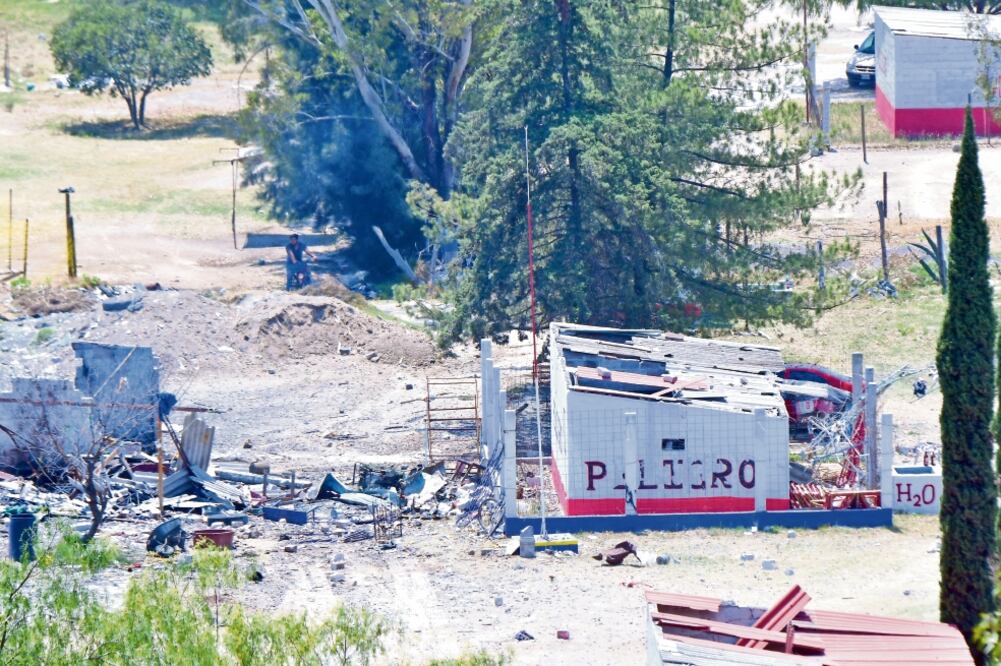 El taller se localiza en la zona de La Saucera, una de las más cercanas al mercado de pirotecnia de Tultepec. Foto: HUGO GARCÍA. EL UNIVERSAL