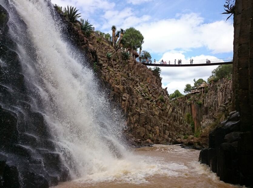 5 cascadas cercanas a la CDMX