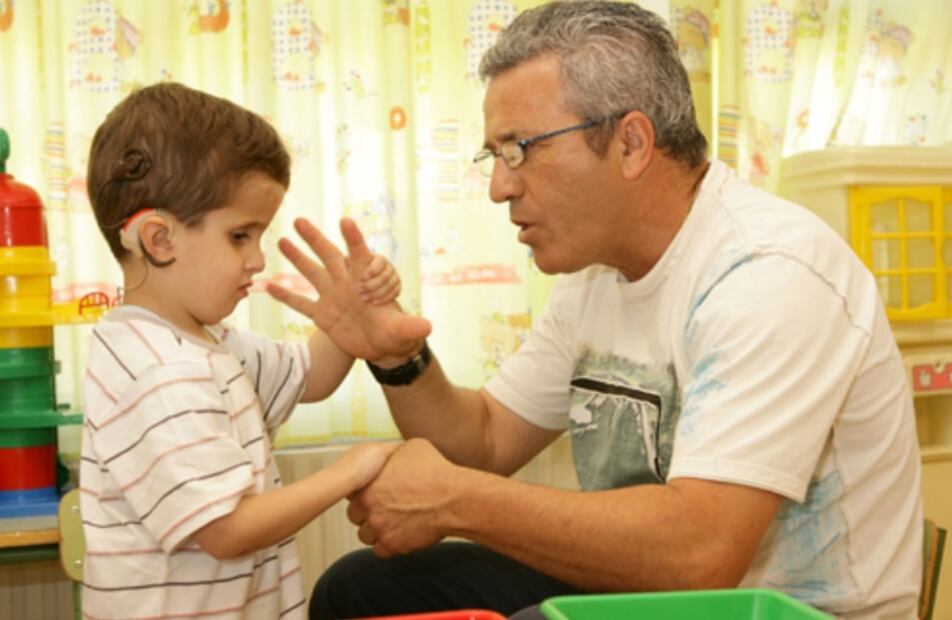 Se busca reconocer a todas las personas que sufren esta discapacidad de sordoceguera en todo el mundo.