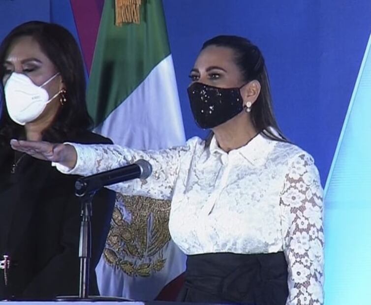 Lorena Alfaro toma protesta como alcaldesa de Irapuato, Guanajuato 