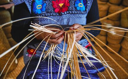 Así es la colaboración entre Coppel y la FONART; se adquirieron 20 mil piezas artesanales