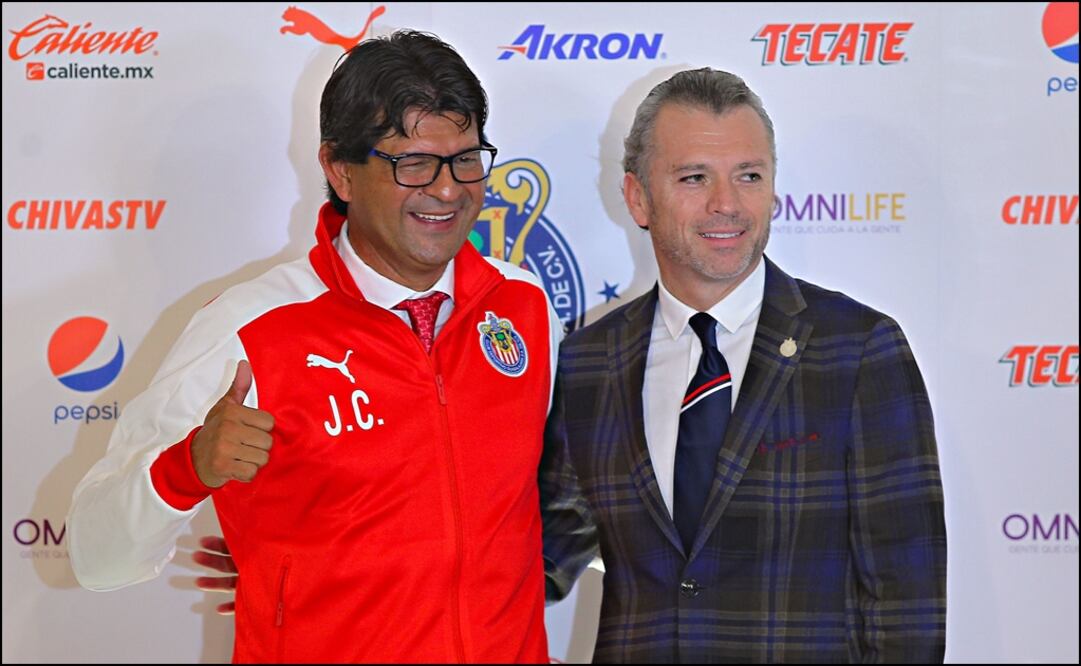 José Cardozo en su presentación con las Chivas. Foto: Imago7