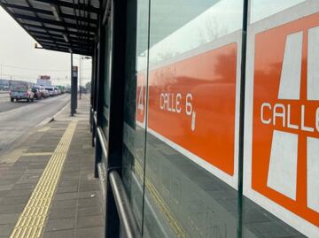 Construcción de estación “Calle 6” de Línea 4 del Metrobús beneficia a cientos de usuarios; "llego más rápido a la escuela", dice Alex