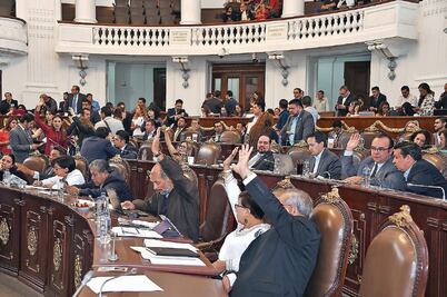 Avala Asamblea 60 años de cárcel para feminicidas