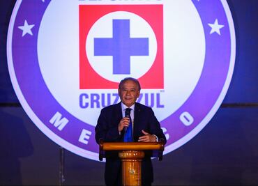 Cruz Azul, regañado por la FMF por desconocer a su presidente