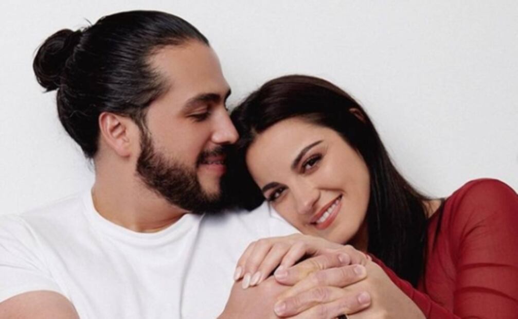Maite Perroni enternece a sus fans con su crecida pancita de embarazo