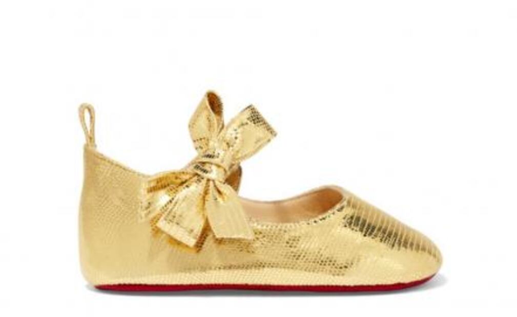 Christian Louboutin lanza los zapatos para bebés más caros