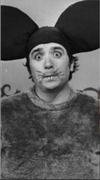 Personaje consentido: El ratón Crispín, personaje de esencia jarocha que rápidamente se colocó en el gusto de la audiencia de tv.